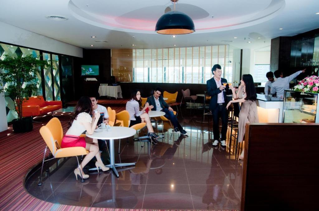 Iyarin@Tuk Chang Ratchayothin Hotel Bangkok Eksteriør billede